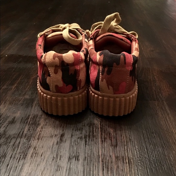 Brand New Suede Camo Sneakers Size 5.5 - Picture 2 of 6